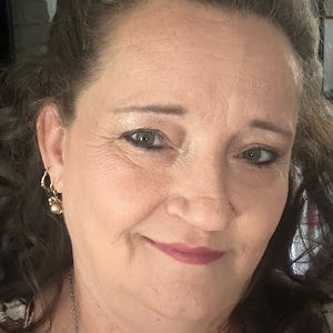 Meet your Posher, Becky lyn